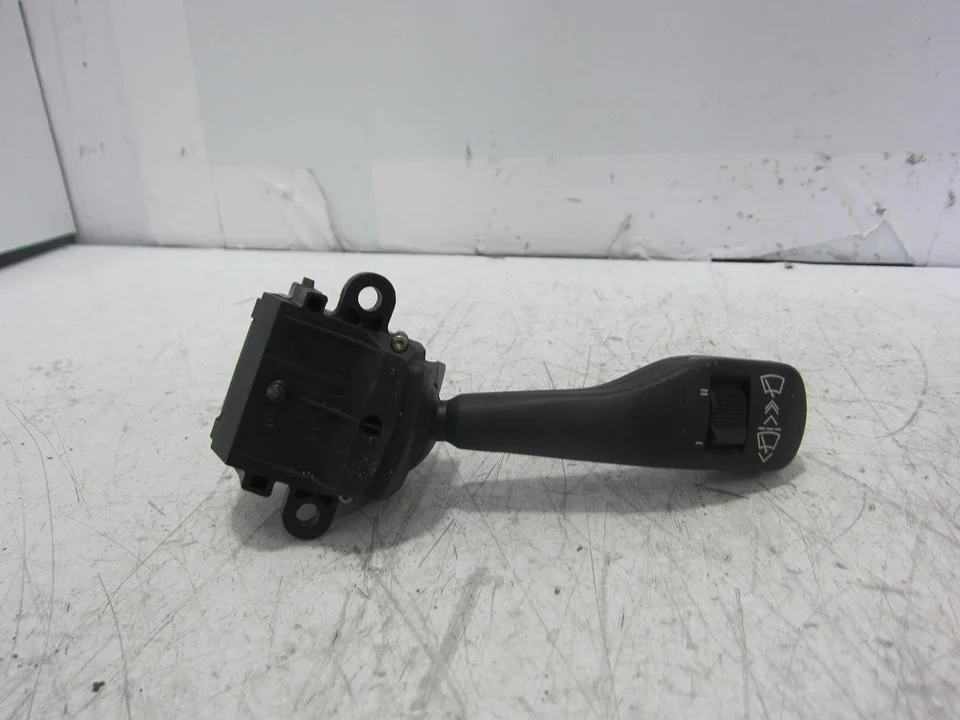 Foto de MANDO LIMPIA BMW SERIE X5 (E53) 3.0 24V CAT (231 CV / 170 KW) referencia 01204020