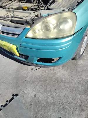 Foto de FARO IZQUIERDO OPEL CORSA C 1.2 16V CAT (Z 12 XEP / LB4) (80 CV / 59 KW)