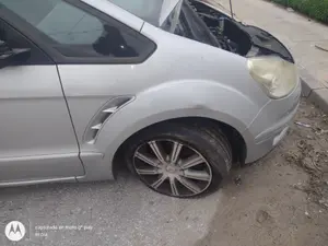 Foto de ALETA DELANTERA DERECHA FORD S-MAX (CA1) 2.0 TDCi CAT (140 CV / 103 KW)