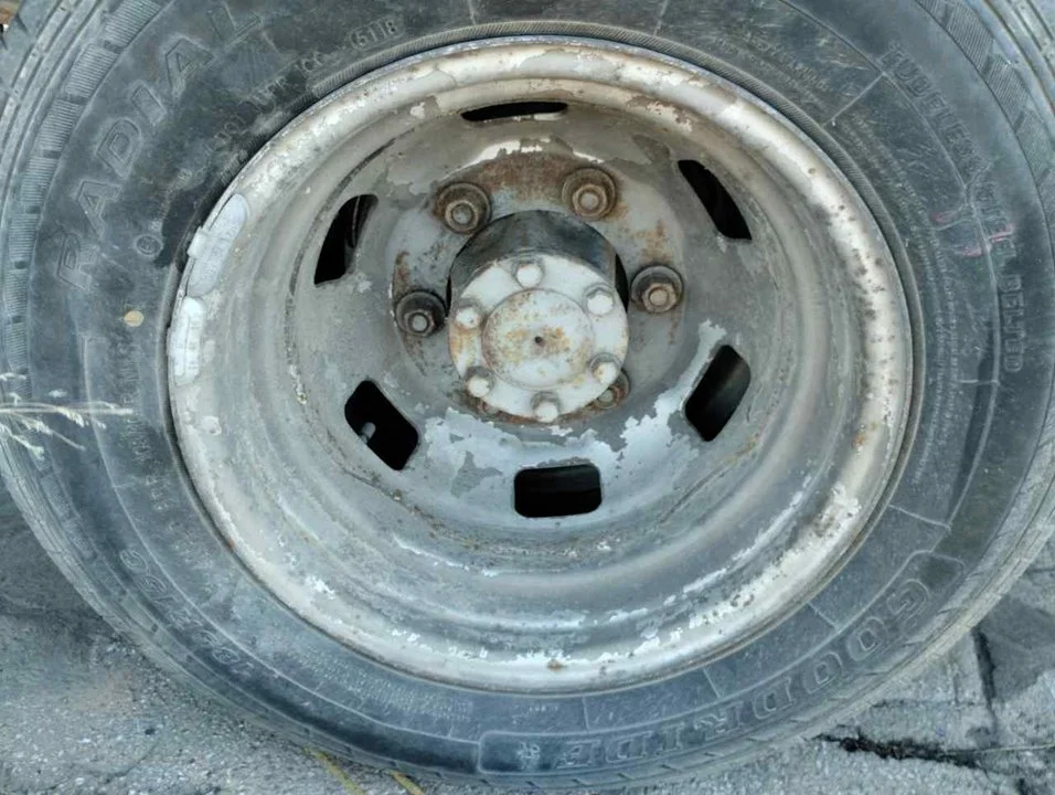 Foto de NO IDENTIFICADO FORD TRANSIT FURGÓN (CY/DY)(1986) 2.5 Diesel (80 CV / 59 KW) referencia YC15CF