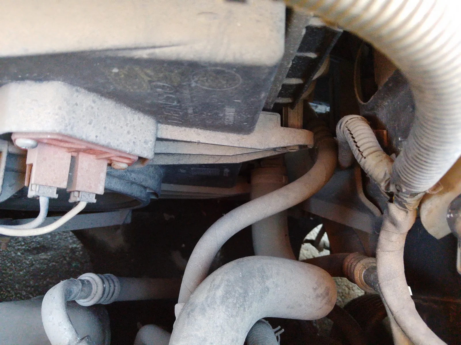 Foto de INTERCOOLER ALFA ROMEO 147 (190) 1.9 JTD CAT (110 CV / 81 KW)