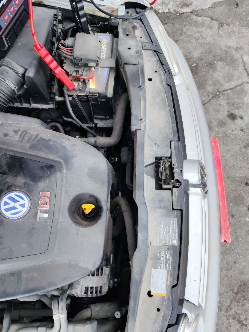 Foto de PANEL FRONTAL VOLKSWAGEN GOLF IV BERLINA (1J1)(10.1997) 1.9 TDI (131 CV / 96 KW)