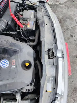 Foto de PANEL FRONTAL VOLKSWAGEN GOLF IV BERLINA (1J1)(10.1997) 1.9 TDI (131 CV / 96 KW)