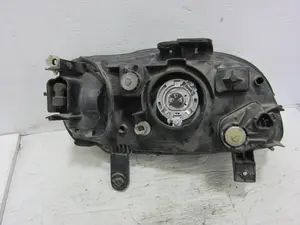 Foto de FARO IZQUIERDO SUZUKI SWIFT BERLINA (SF/EA) 1.3 CAT (101 CV / 74 KW) referencia 10032617 foto 4