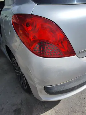 Foto de PILOTO TRASERO IZQUIERDO PEUGEOT 207 1.6 16V HDi (90 CV / 66 KW) referencia 6350Y7 foto 3