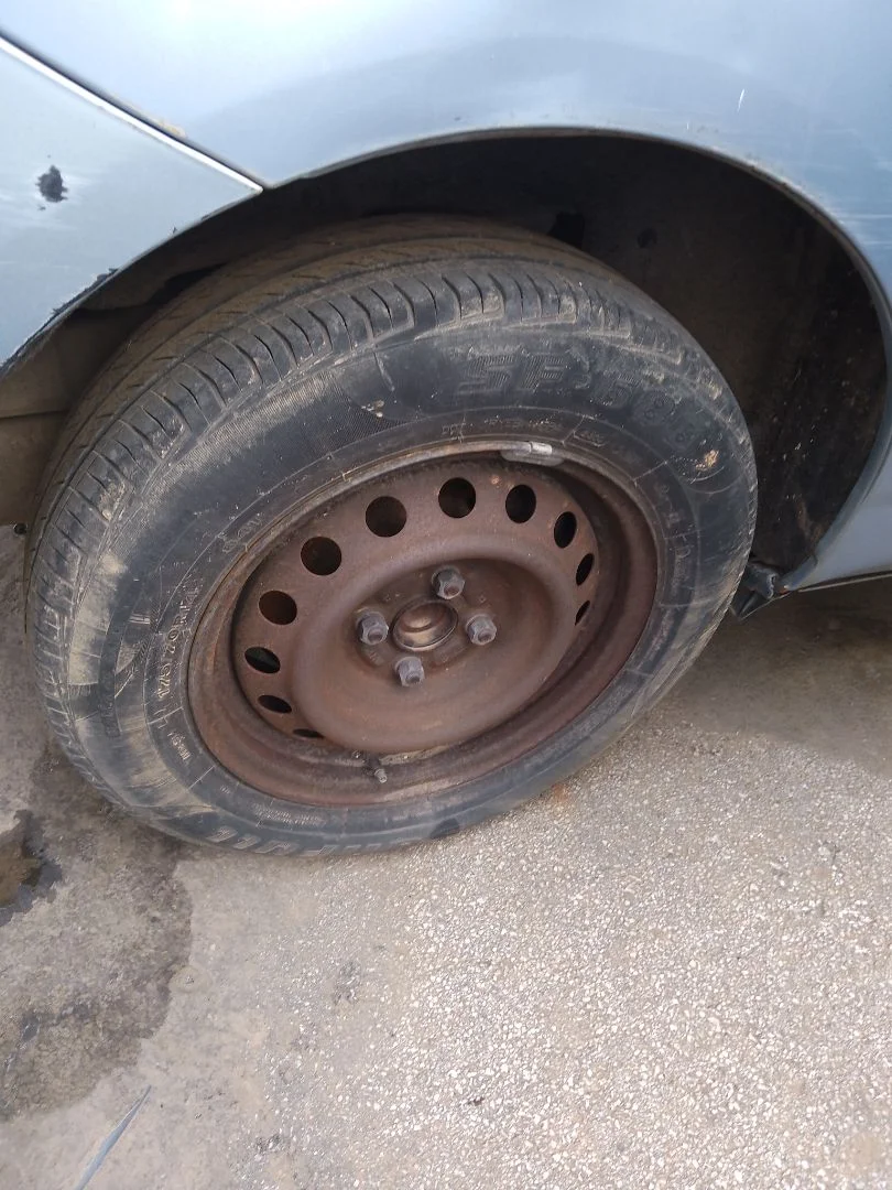 Foto de LLANTA TOYOTA COROLLA (E12) 1.4 16V CAT (97 CV / 71 KW)