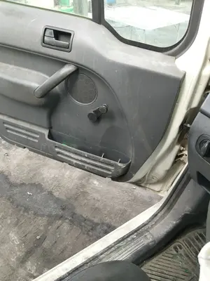 Foto de CENTRALITA CONFORT FORD TRANSIT CONNECT (TC7) 1.8 TDCi CAT (110 CV / 81 KW)