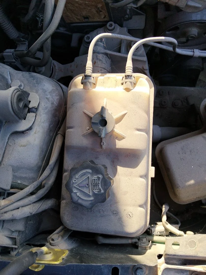 Foto de DEPOSITO EXPANSION PEUGEOT 407 1.6 HDi FAP CAT (9HZ / DV6TED4) (109 CV / 80 KW) referencia 1323S7