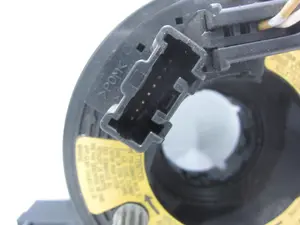 Foto de ANILLO AIRBAG MAZDA 3 BERLINA (BK) 2.0 Diesel CAT (143 CV / 105 KW) referencia Z62A720105 foto 3