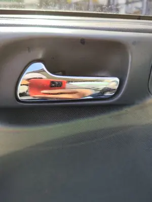 Foto de MANETA INTERIOR DELANTERA IZQUIERDA OPEL ASTRA G BERLINA 2.2 16V DTI CAT (Y 22 DTR / L50) (125 CV / 92 KW) referencia 9100129