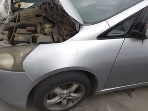 Foto de ALETA DELANTERA IZQUIERDA MITSUBISHI GRANDIS (NA0W) 2.0 DI-D CAT (136 CV / 100 KW)