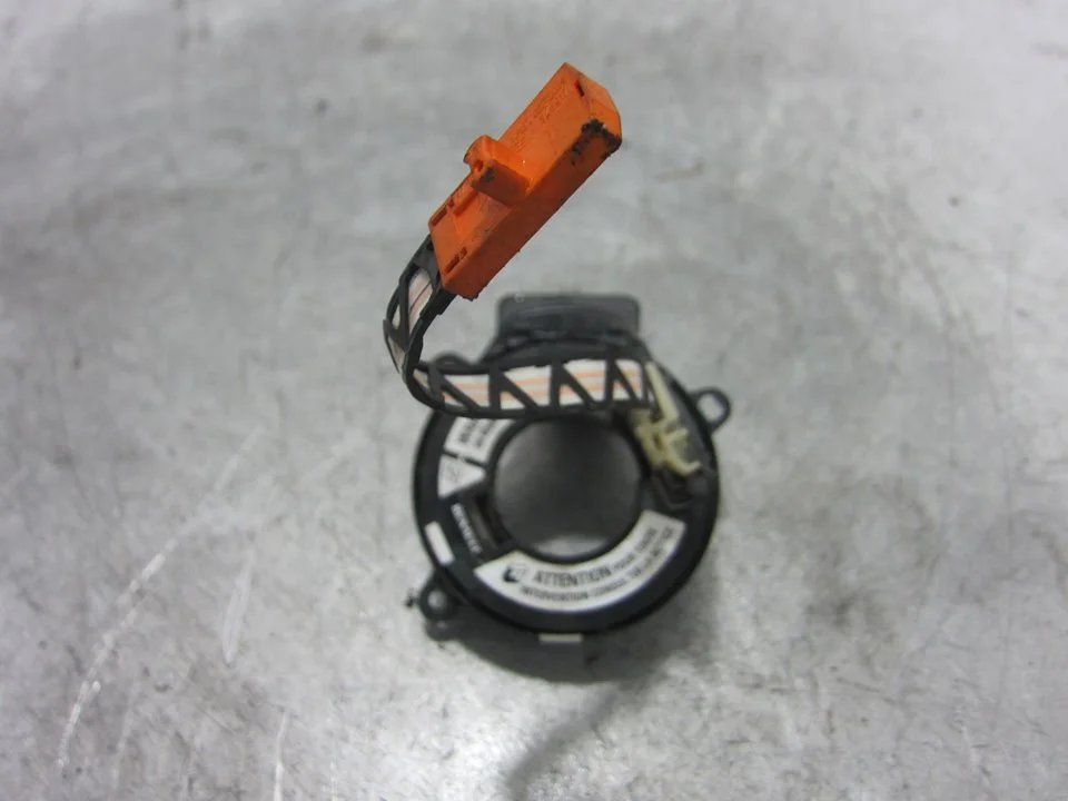 Foto de ANILLO AIRBAG RENAULT KANGOO I (F/KC0) 1.9 Diesel (64 CV / 47 KW) referencia 54353383