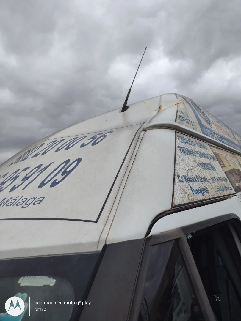 Foto de ANTENA FORD TRANSIT COMBI (TT9) 2.4 TDCi CAT (116 CV / 85 KW)