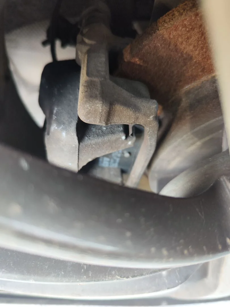 Foto de PINZA DE FRENO TRASERA DERECHA CITROEN GRAND C4 PICASSO 1.6 16V HDi FAP (109 CV / 80 KW) referencia 4401Q5