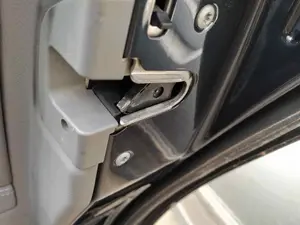 Foto de CERRADURA PUERTA TRASERA DERECHA MERCEDES-BENZ CLS (BM 219) 5.0 V8 24V CAT (306 CV / 225 KW)