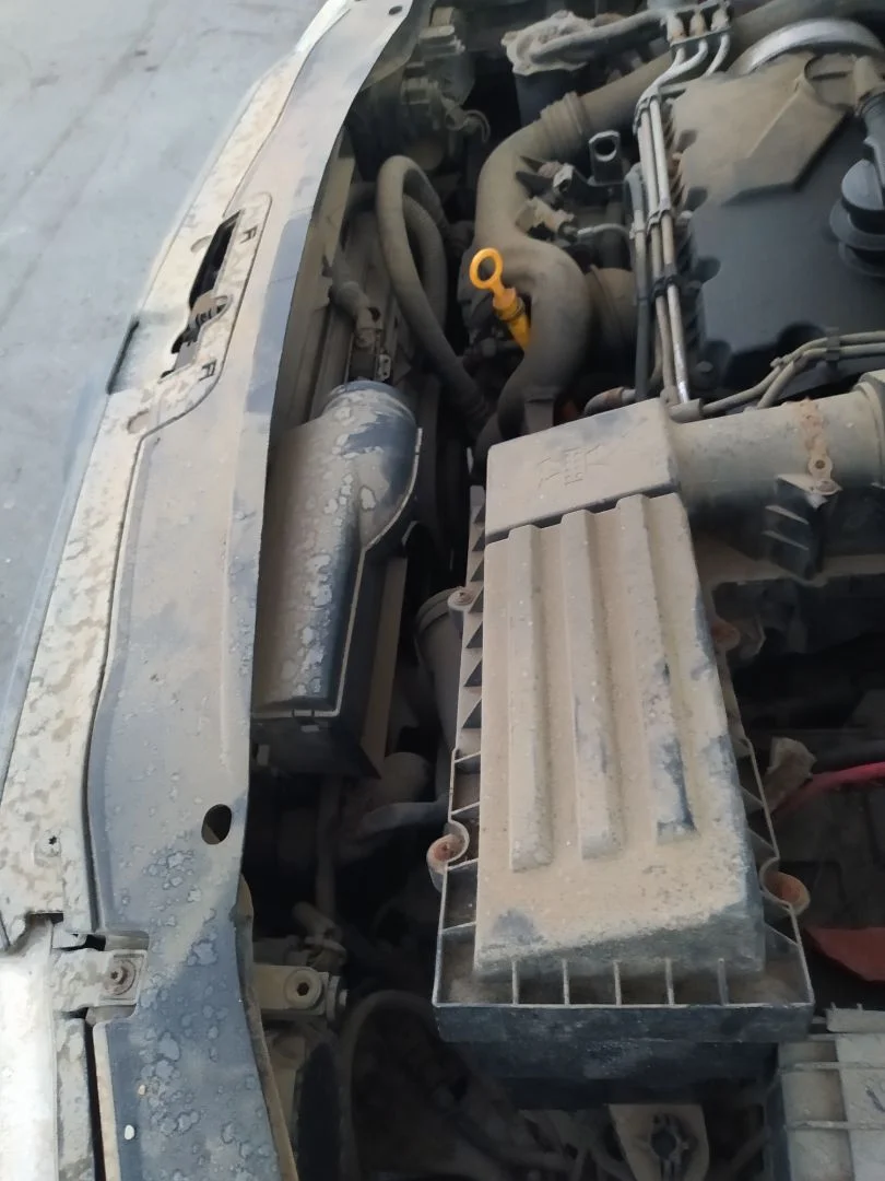 Foto de PANEL FRONTAL VOLKSWAGEN CADDY (2K)(02.2004) 1.9 TDI (105 CV / 77 KW)