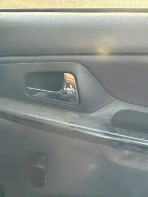 Foto de MANETA INTERIOR TRASERA DERECHA SEAT CORDOBA BERLINA (6K2)