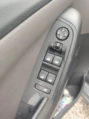 Foto de MANDO ELEVALUNAS DELANTERO IZQUIERDO CITROEN C4 PICASSO/SPACETOURER 1.6 HDi FAP (92 CV / 68 KW) foto 1