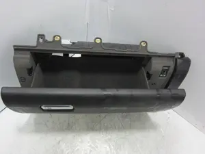 Foto de GUANTERA PORSCHE CAYENNE (TIPO 92A) referencia 7P5857921 foto 6