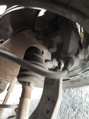 Foto de PINZA DE FRENO DELANTERA IZQUIERDA FORD FOCUS SPORTBREAK (CAP) 1.6 16V CAT (101 CV / 74 KW) referencia 1682876