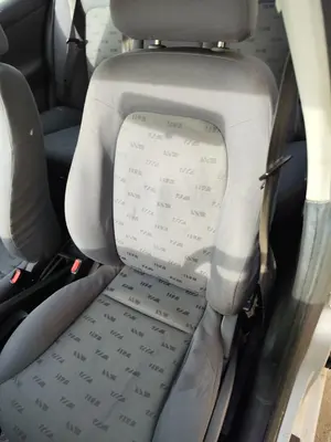 Foto de ASIENTO DELANTERO IZQUIERDO SEAT LEON (1M1) 1.6 (101 CV / 74 KW) foto 3
