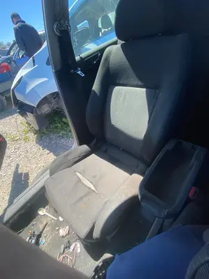 Foto de ASIENTO DELANTERO DERECHO VOLKSWAGEN GOLF IV BERLINA (1J1)(10.1997) 1.9 TDI (110 CV / 81 KW)