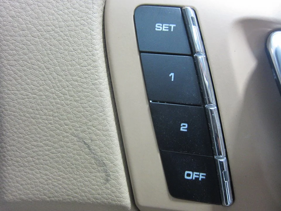 Foto de MANDO MULTIFUNCION PORSCHE CAYENNE (TIPO 92A) 4.8 V8 CAT (400 CV / 294 KW)
