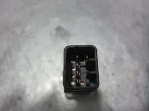 Foto de INTERRUPTOR KIA CERATO (LD) 1.6 CAT (105 CV / 77 KW) referencia 202002962 foto 4
