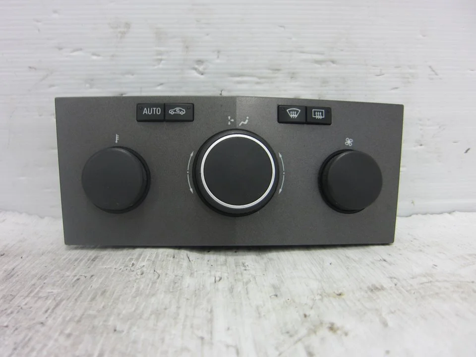 Foto de MANDO CALEFACCION / AIRE ACONDICIONADO OPEL ASTRA H BERLINA 1.7 16V CDTI (101 CV / 74 KW) referencia 901512400003