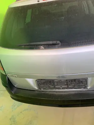Foto de MOTOR LIMPIA TRASERO OPEL ASTRA H CARAVAN 1.9 16V CDTI CAT (Z 19 DTH / LRD) (150 CV / 110 KW)