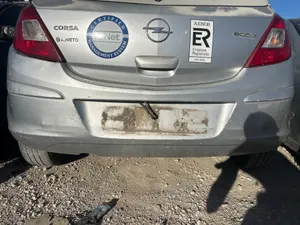 Foto de PARAGOLPES TRASERO OPEL CORSA D 1.3 16V CDTI (75 CV / 55 KW) referencia 13179916 foto 3