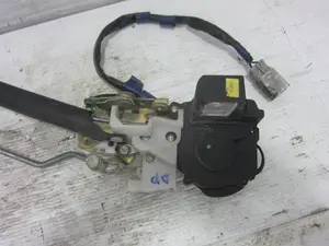 Foto de CERRADURA PUERTA DELANTERA DERECHA MG ROVER ROVER 45 (T/RT) 1.4 16V CAT (103 CV / 76 KW) foto 2