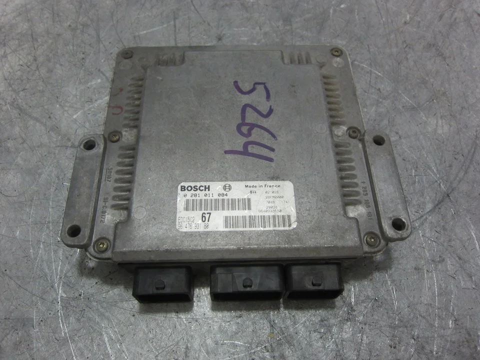 Foto de CENTRALITA MOTOR UCE CITROEN XSARA BERLINA 2.0 HDi CAT (RHY / DW10TD) (90 CV / 66 KW) referencia 0281011084