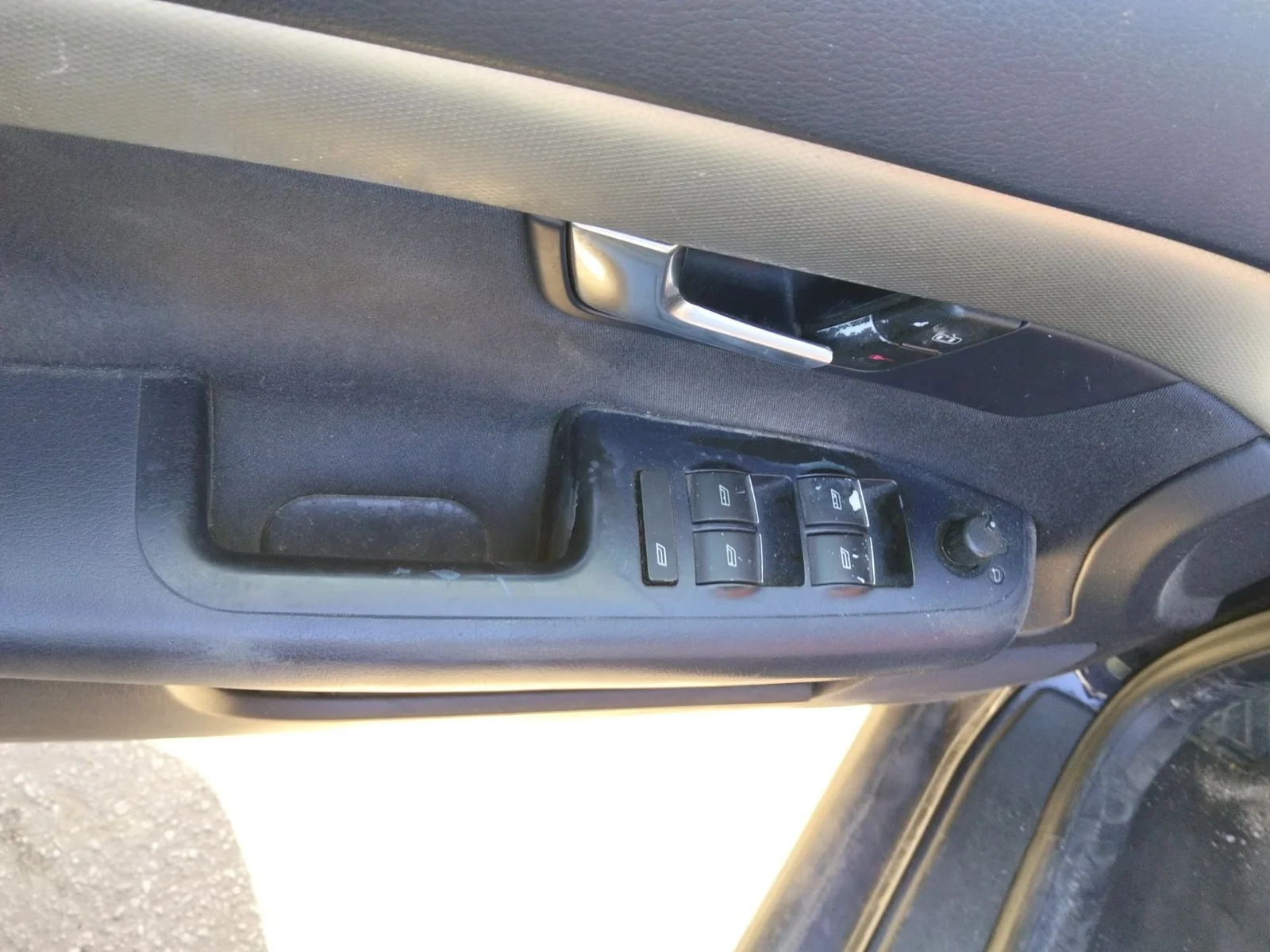 Foto de MANDO ELEVALUNAS DELANTERO IZQUIERDO AUDI A4 BERLINA (8E) 1.9 TDI (131 CV / 96 KW)