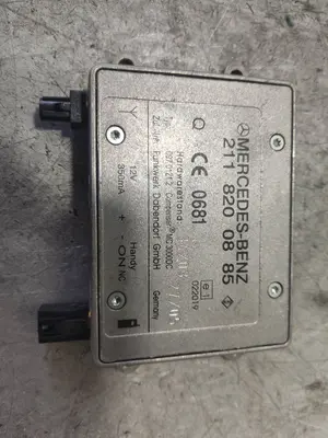 Foto de AMPLIFICADOR DE ANTENA MERCEDES-BENZ CLASE G (BM 463) STATION 4.0 CDI 32V CAT (250 CV / 184 KW) referencia 2118200885 foto 2