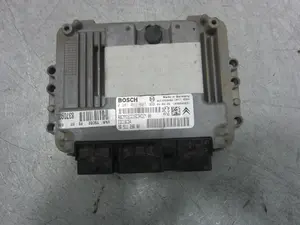 Foto de CENTRALITA MOTOR UCE PEUGEOT 307 BREAK / SW (S1)(04.2002) 1.6 HDi (109 CV / 80 KW) referencia 0281011627