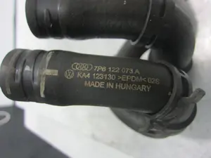 Foto de TUBO PORSCHE CAYENNE (TIPO 92A) referencia 7P6122073A foto 3