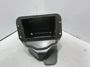 Foto de CAJA FILTRO AIRE JAGUAR F-TYPE COUPÉ 2.0 TwinTurbo CAT (300 CV / 221 KW) referencia 6W83020B02AC foto 3