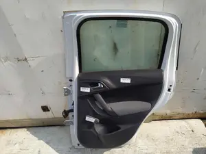 Foto de MANETA INTERIOR TRASERA DERECHA CITROEN C3 1.4 HDi (68 CV / 50 KW) foto 2