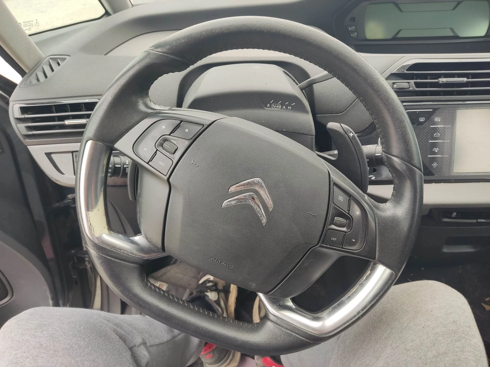 Foto de VOLANTE CITROEN C4 PICASSO/SPACETOURER 1.6 HDi FAP (92 CV / 68 KW) referencia 98057438ZD