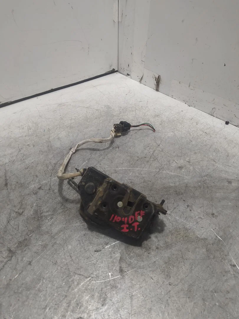 Foto de CERRADURA PUERTA TRASERA IZQUIERDA HYUNDAI GETZ (TB) 1.3 12V CAT (82 CV / 60 KW)