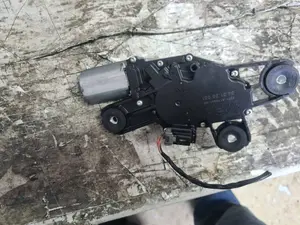 Foto de MOTOR LIMPIA TRASERO FORD MONDEO BERLINA (GE) 2.0 TDCi CAT (131 CV / 96 KW) referencia 040120001 foto 3
