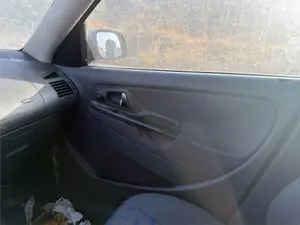 Foto de GUARNECIDO PUERTA DELANTERA DERECHA SEAT CORDOBA BERLINA (6K2)