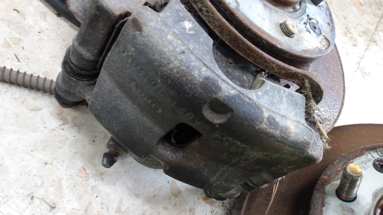 Foto de PINZA DE FRENO DELANTERA IZQUIERDA KIA PICANTO (SA) 1.1 CAT (65 CV / 48 KW)