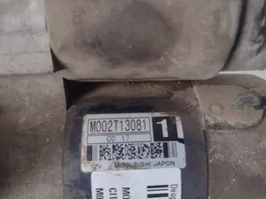 Foto de MOTOR ARRANQUE CITROEN C3 referencia M002T13081 foto 4