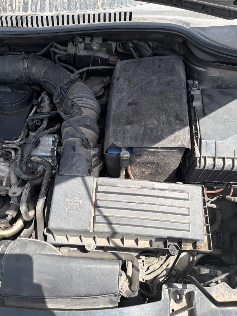 Foto de CAJA FILTRO AIRE SEAT LEON (1P1)