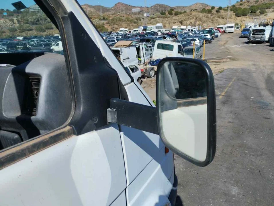 Foto de RETROVISOR DERECHO FORD TRANSIT FURGÓN (CY/DY)(1986) 2.5 Diesel (80 CV / 59 KW) referencia 00004