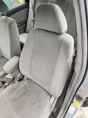 Foto de ASIENTO DELANTERO IZQUIERDO KIA CERATO (LD) 1.5 CRDi (102 CV / 75 KW) referencia 883032F040372 foto 2