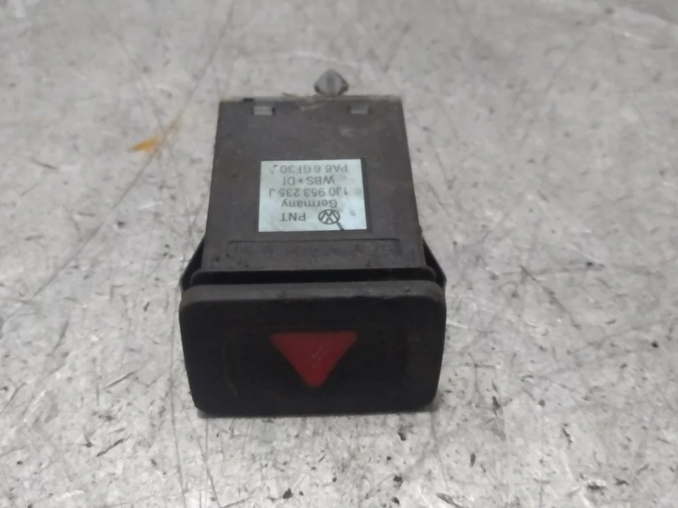 Foto de WARNING VOLKSWAGEN GOLF IV BERLINA (1J1)(10.1997) 1.9 TDI (116 CV / 85 KW) referencia 1J0953235J