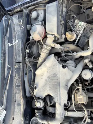 Foto de MOTOR ARRANQUE SEAT CORDOBA BERLINA (6K2)